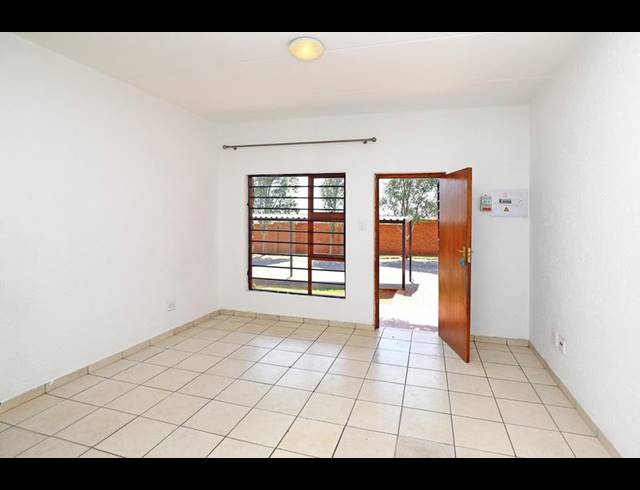 2 BEDROOM PROPERTY TO RENT IN RUIMSIG